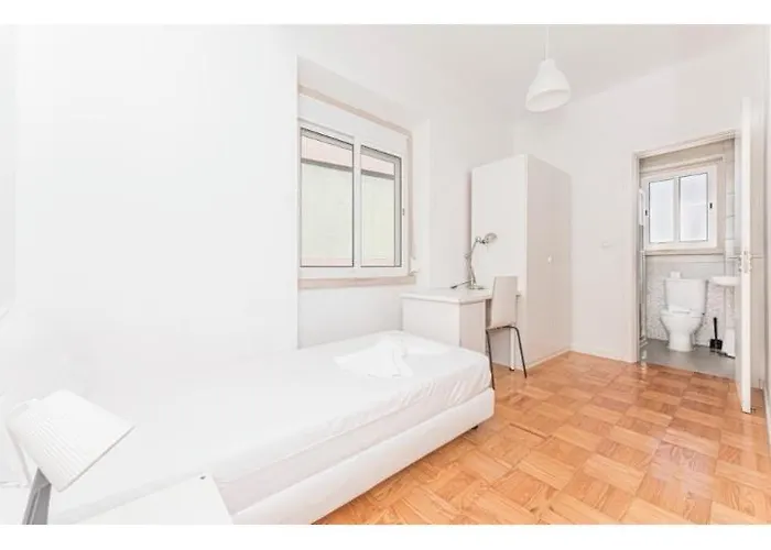 Houze Spacious 4 Bedroom Flat Near Zoo Lejlighed *